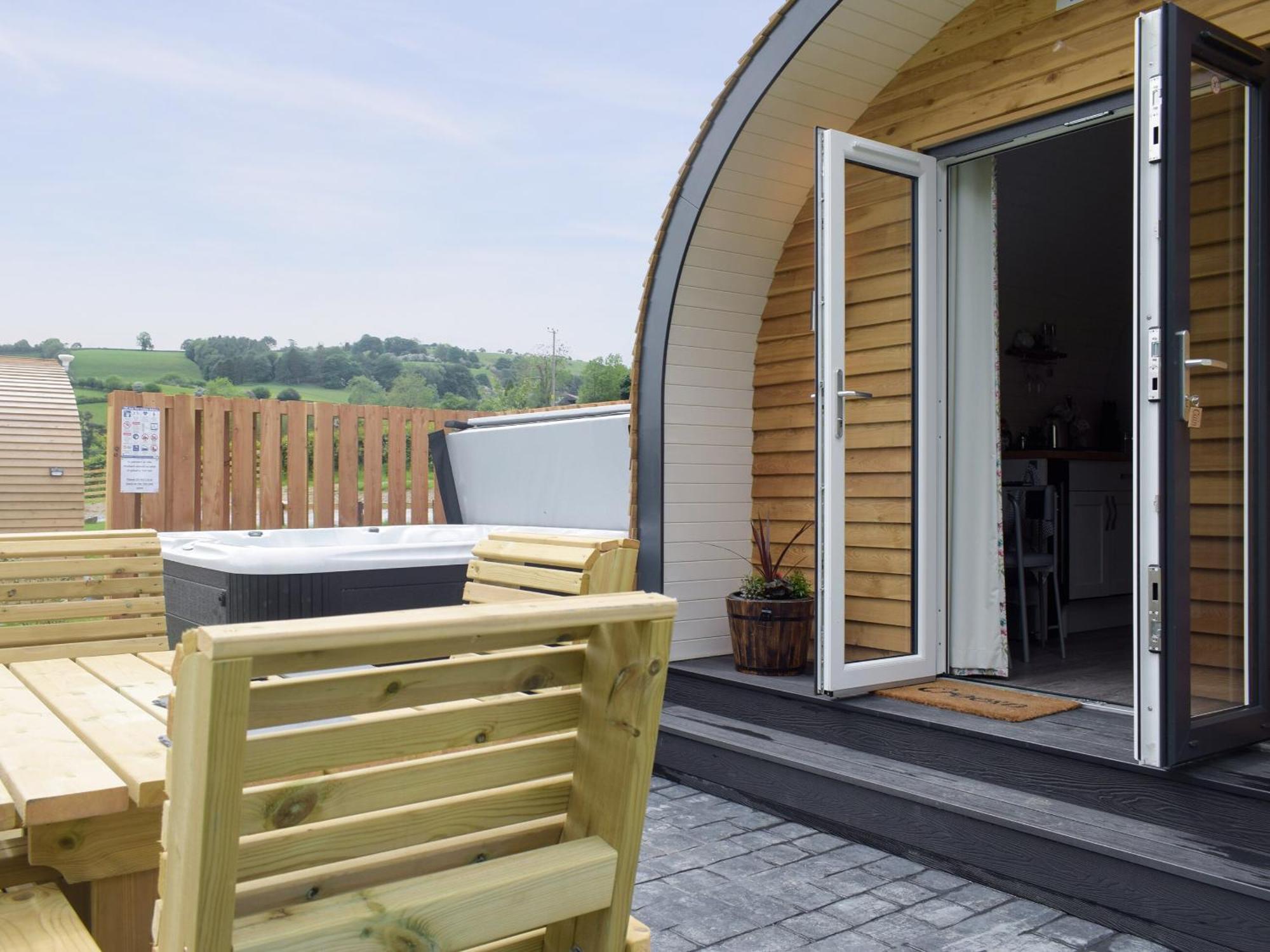 Efyrnwy Pod Vip Villa Llanfyllin Eksteriør bilde